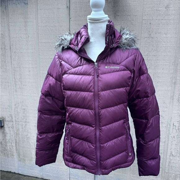 Columbia Plum Quilted 550 Down Puffer Jacket with Faux Fur Trim - Picture 1 of 11